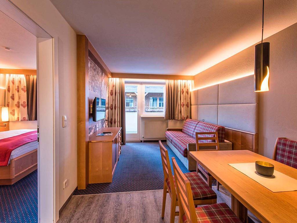 Hotel Universo Serfaus Cameră foto